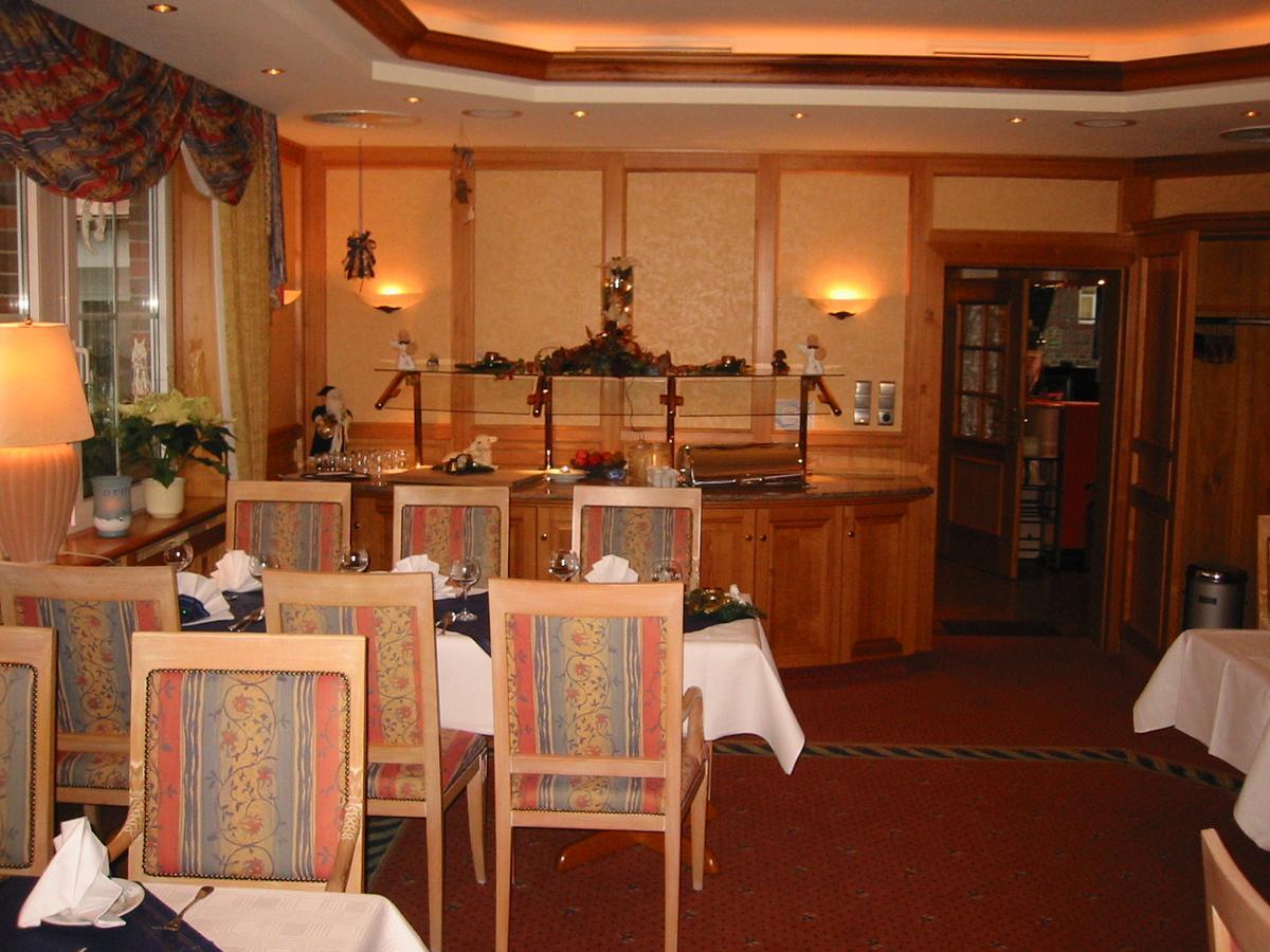 Landhotel Heiner Meyer Wahrenholz エクステリア 写真