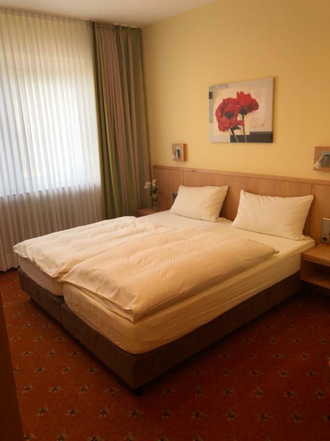 Landhotel Heiner Meyer Wahrenholz エクステリア 写真